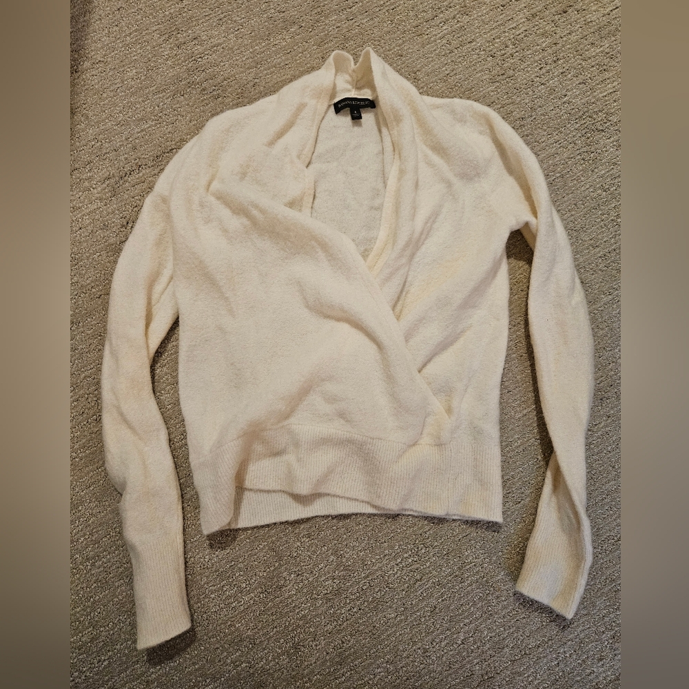 Banana Republic Cream V-Neck Sweater
